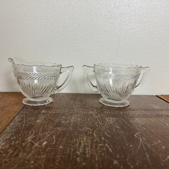Vintage Jeanette Sunburst Pressed Clear‎ Glass open Sugar and Creamer Set - Picture 3 of 8